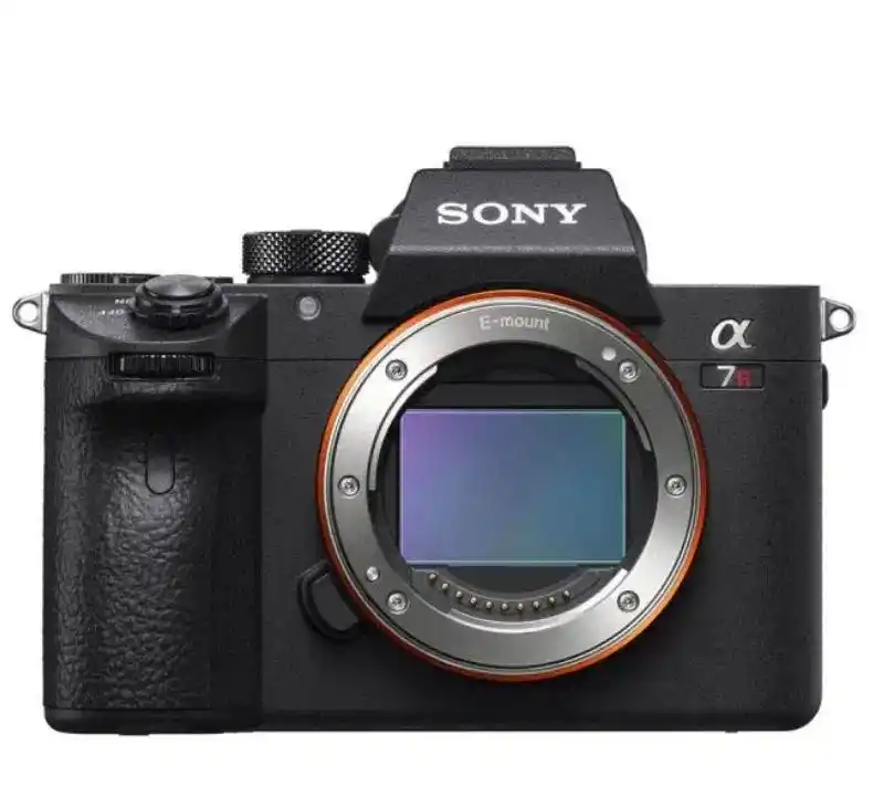 دوربین بدون آینه سونی A7RIII دست دو