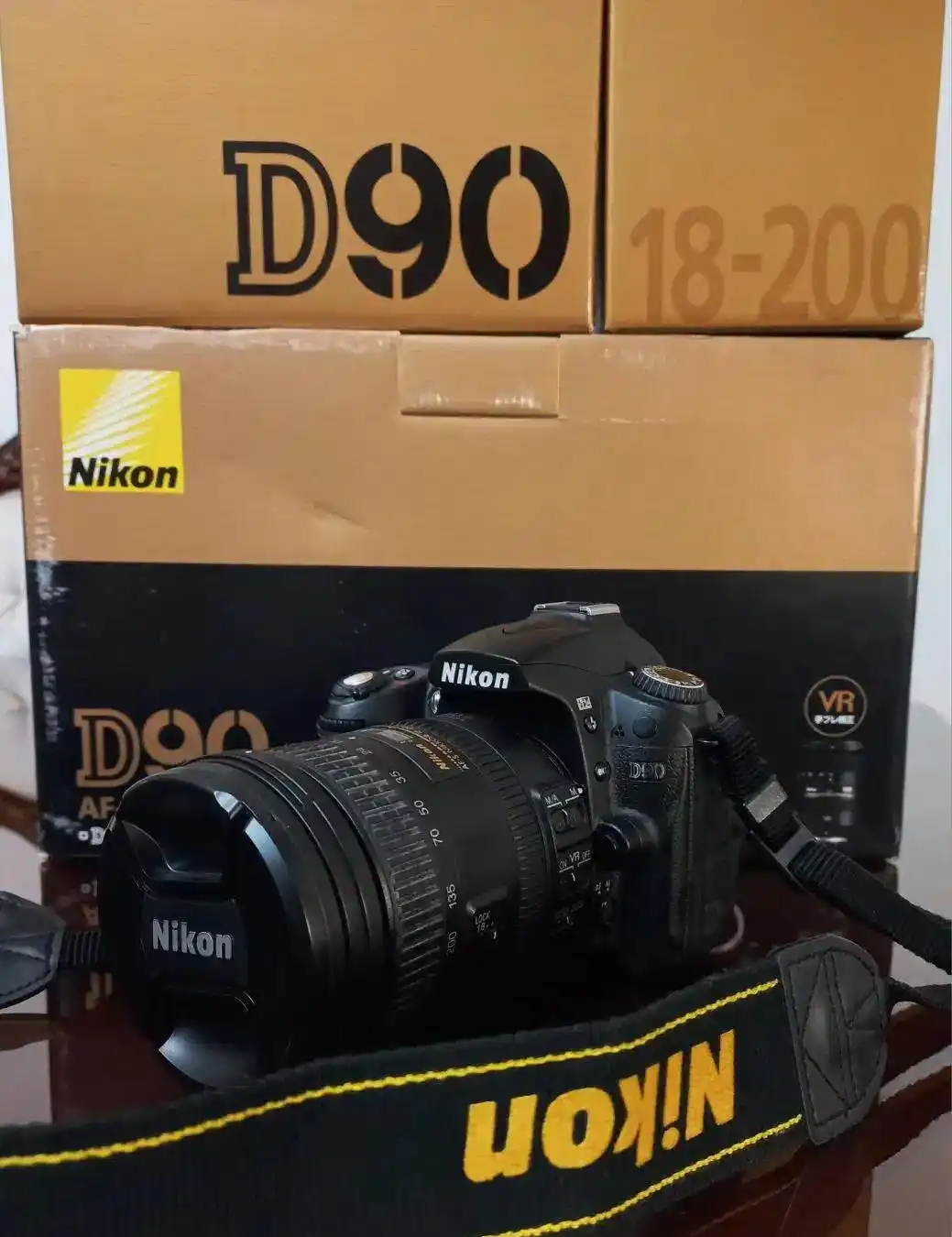 دوربین عکاسی نیکون D90 دست دو