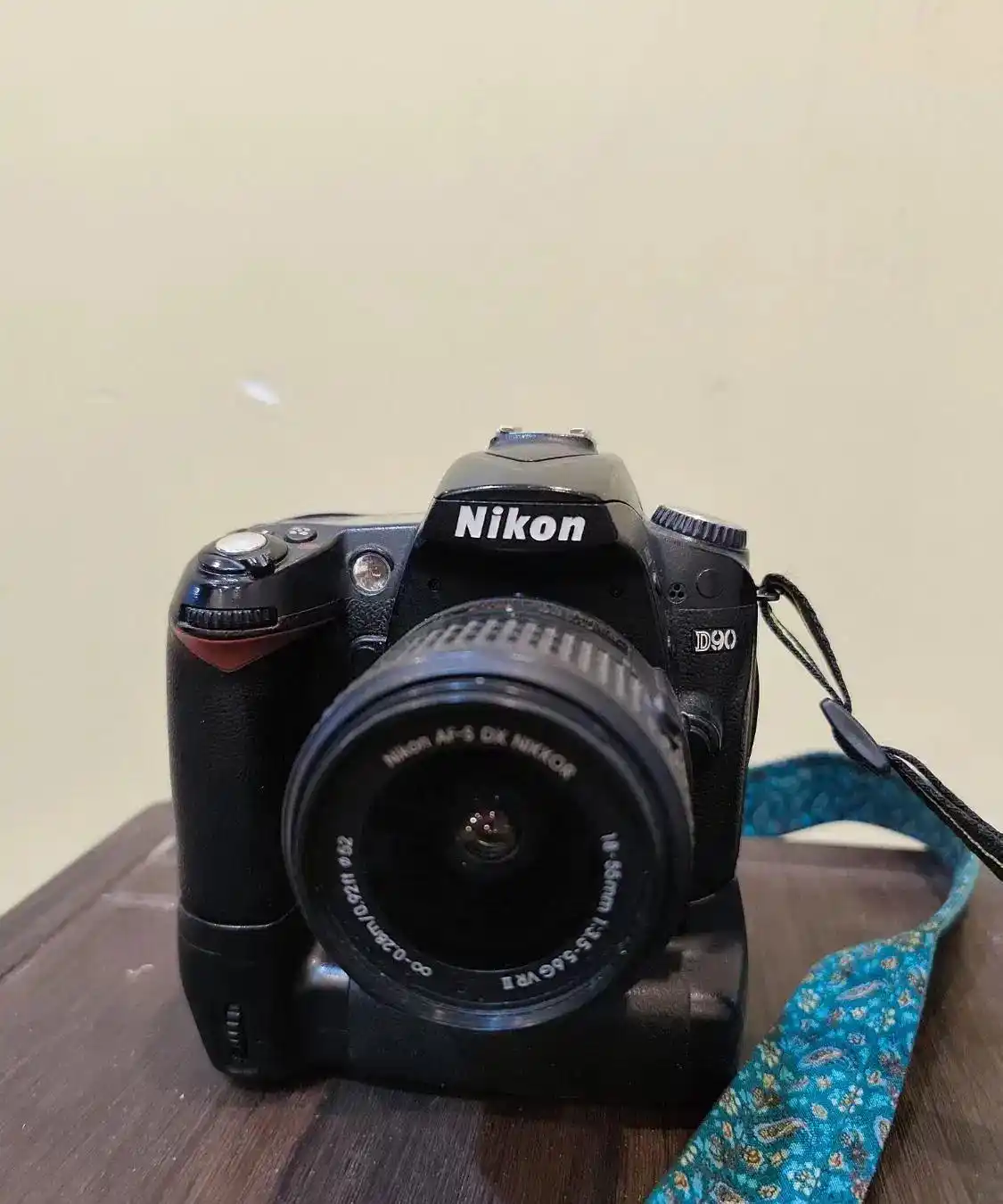 دوربین نیکون d90 بکر دست دو