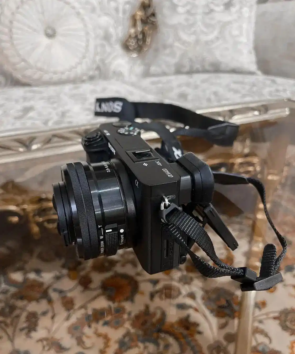 دوربین سونی آلفا a6400 sony دست دو