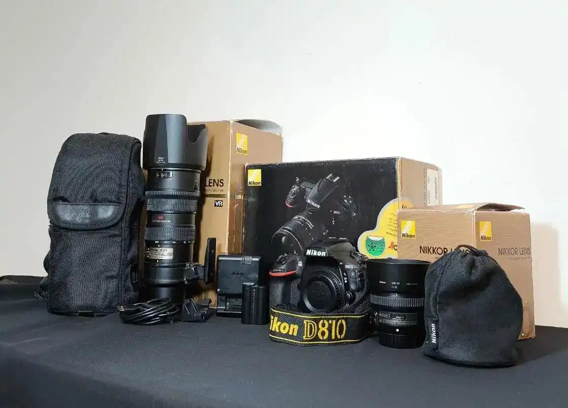 نیکون D810 با دو لنز  70-200 F2.8 لنز50 f1.8 G دست دو