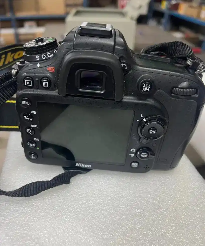 دوربین نیکون D7100 دست دو