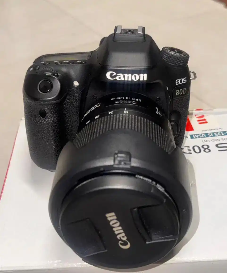 دوربین کنون 80d دست دو