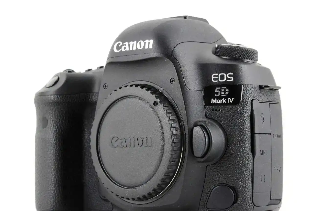دوربین کنن  Canon 5D Mark IV  مارک ۴ دست دو