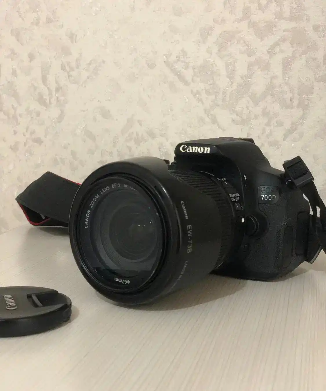 دوربین 700D کنون با لنز 18-135 دست دو