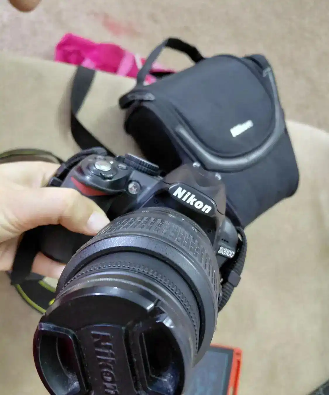 دوربین عکاسی نیکون دست دو