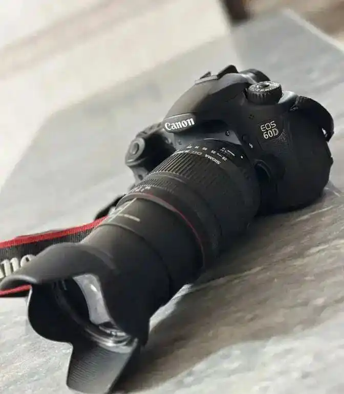 کنون 60d دست دو
