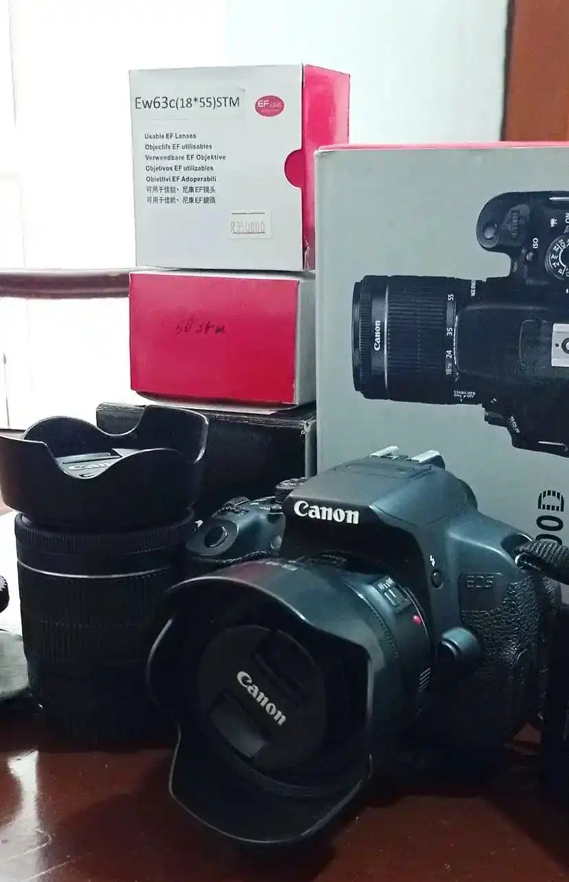 دوربین کنون 700d دست دو