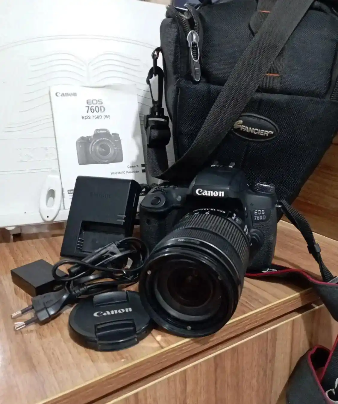 دوربین کانن EOS760d دست دو