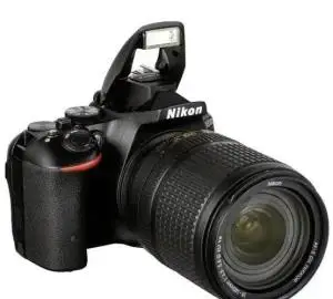 نیکون ۵۵۰۰ دست دوم