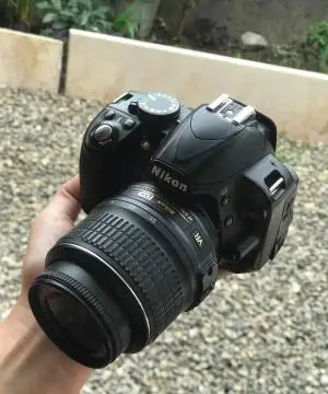 نیکون d3100 در حد دست دوم