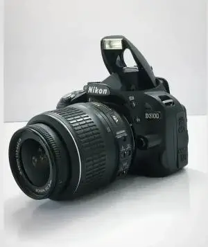 نیکون d3100 در حد دست دوم