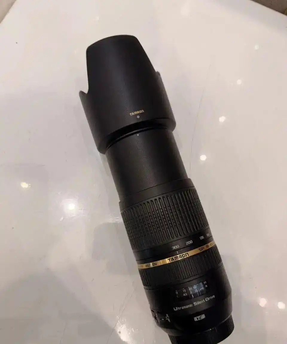 لنز تامرون Tamron AF 70-300mm دست دو