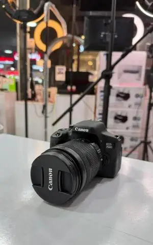 دوربین Canon 750d با لنز55-18 دست دوم