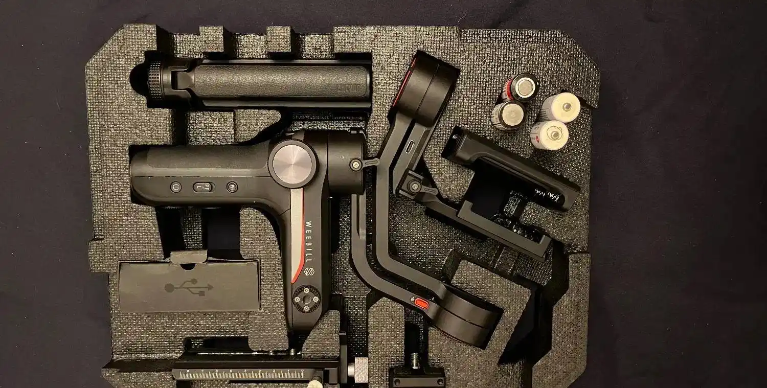 دوربین سونی a6400 دست دو