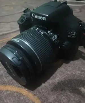 دوربین عکاسی کانن دست دوم Canon EOS 2000D kit EF-S 18-55mm f/3.5-5.6 IS stm(300 شات) دست دوم