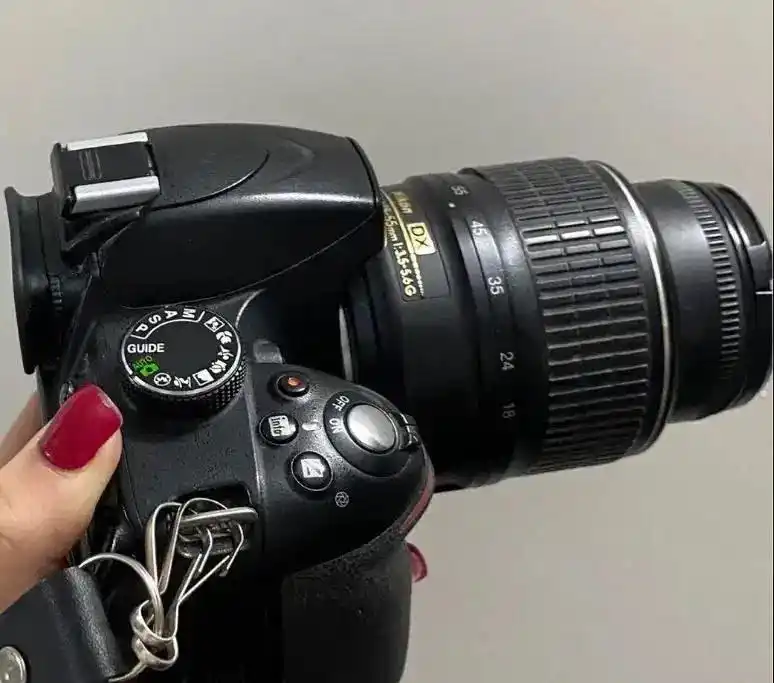 دوربین نیکون D3200 دست دو