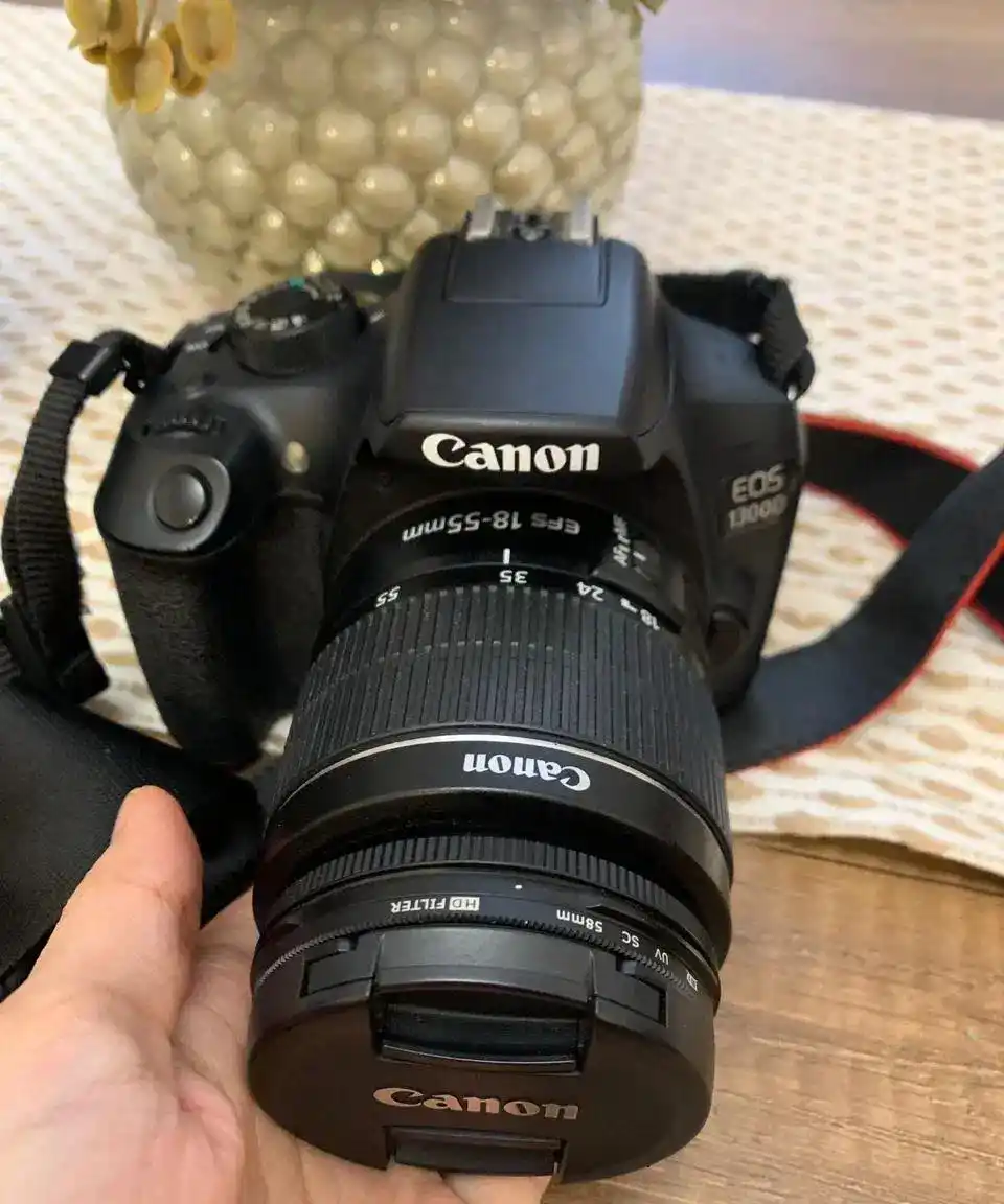 دوربین کنون 1300D دست دو