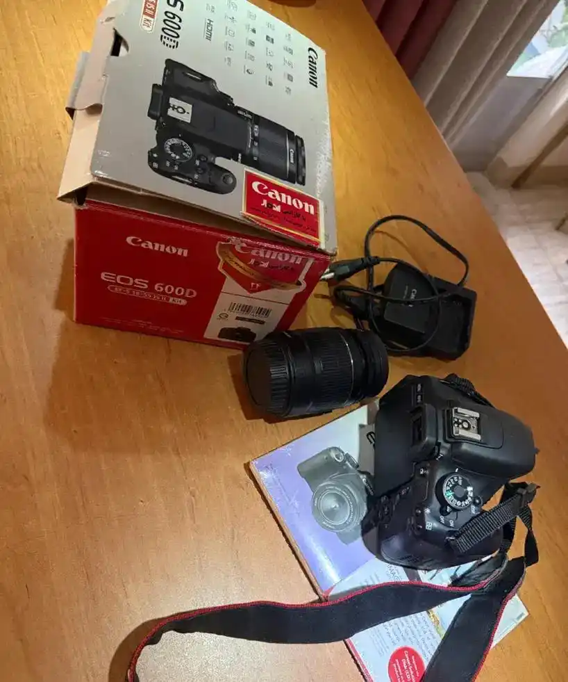 دوربین کنون d600 دست دو
