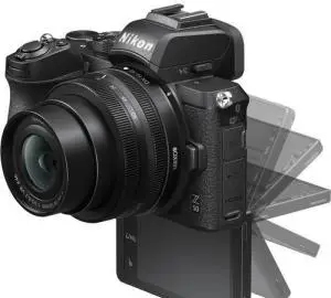 دوربین نیکون nikon z50 به همراه لنز 16-50 دست دوم