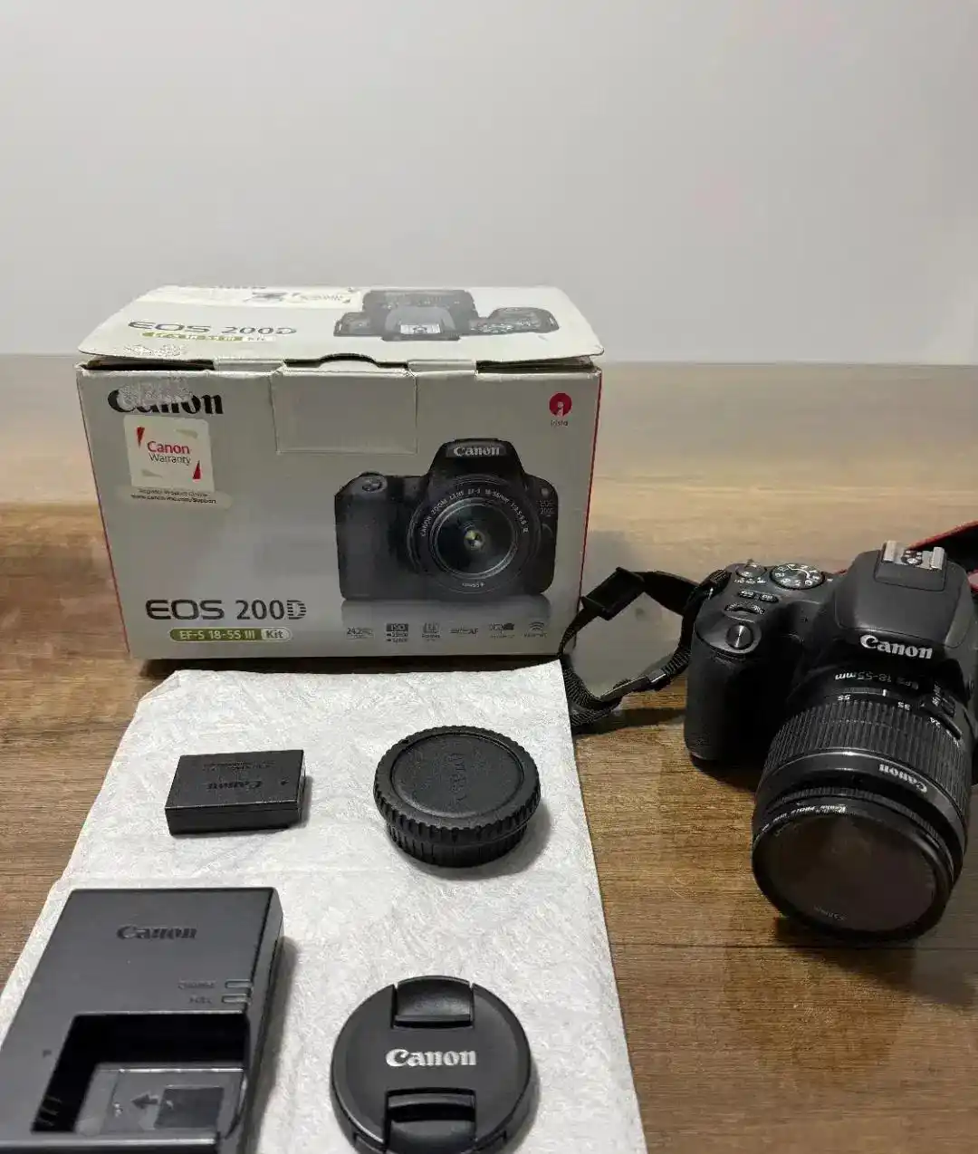 کنون 200D دست دو