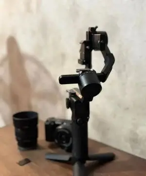 دوربین Sony zve10  در حد نو دست دوم