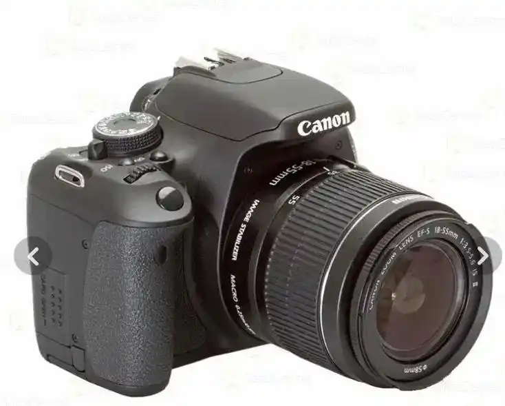 دوربین عکاسی کانن EOS 600D با لنز ۱۸-۵۵ دست دو