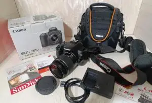 دوربین کنون 250d دست دوم