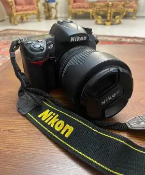 دوربین نیکون D7000 با لنز ۱۸-۱۳۵ دست دوم