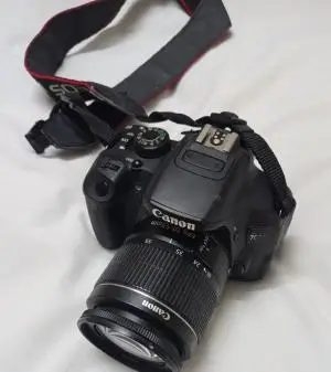 دوربین کانن 750D  18/135 دست دوم