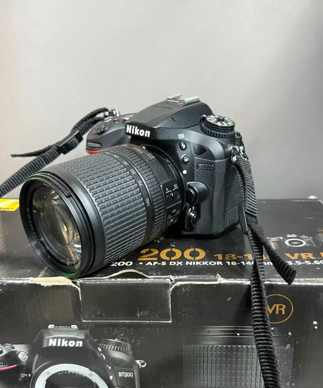 دوربین نیکون ۷۲۰۰ سالم دست دو