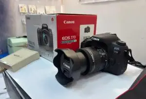 دوربین کنون77D دست دوم