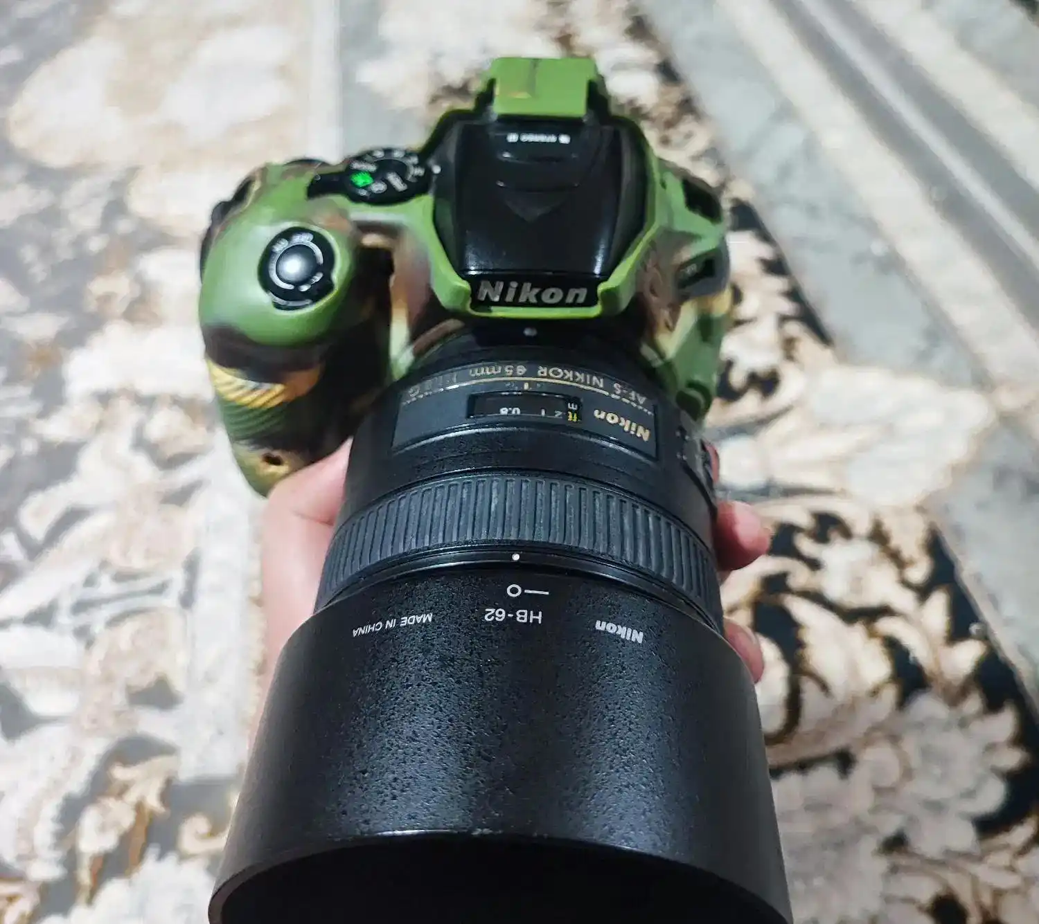 دوربین نیکونD5600با لنز 85mm f/1.8G دست دو