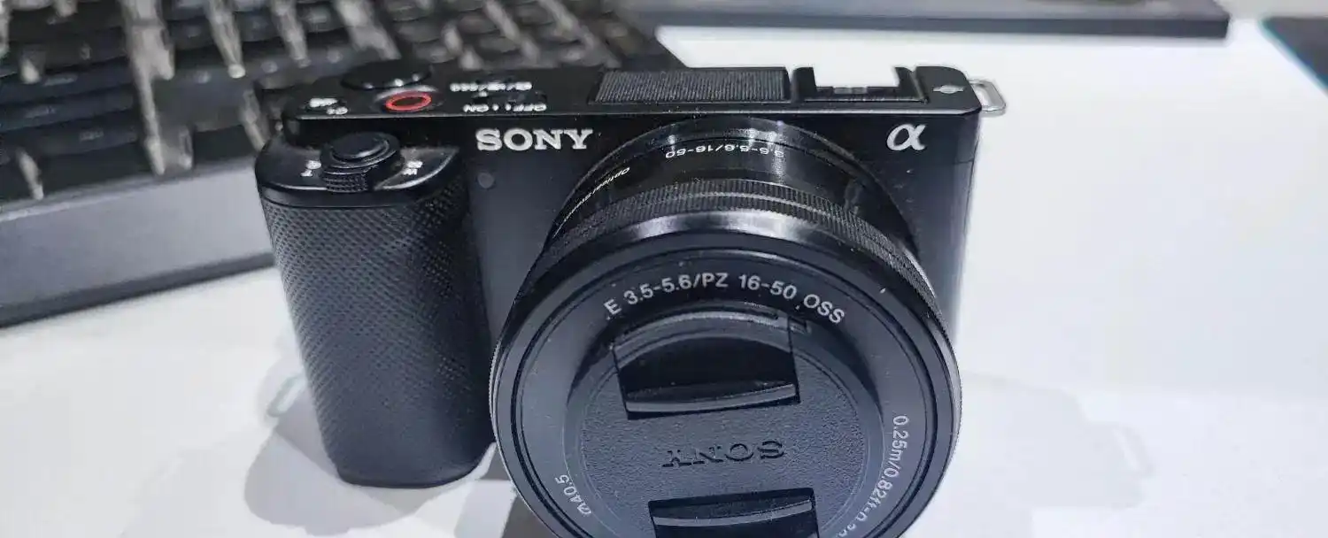 SONY ZV-E10 دست دو