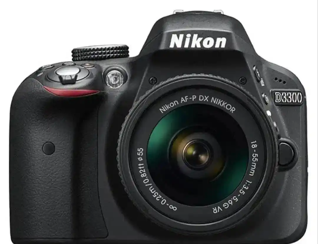 دوربین نیکون 3300 دست دو
