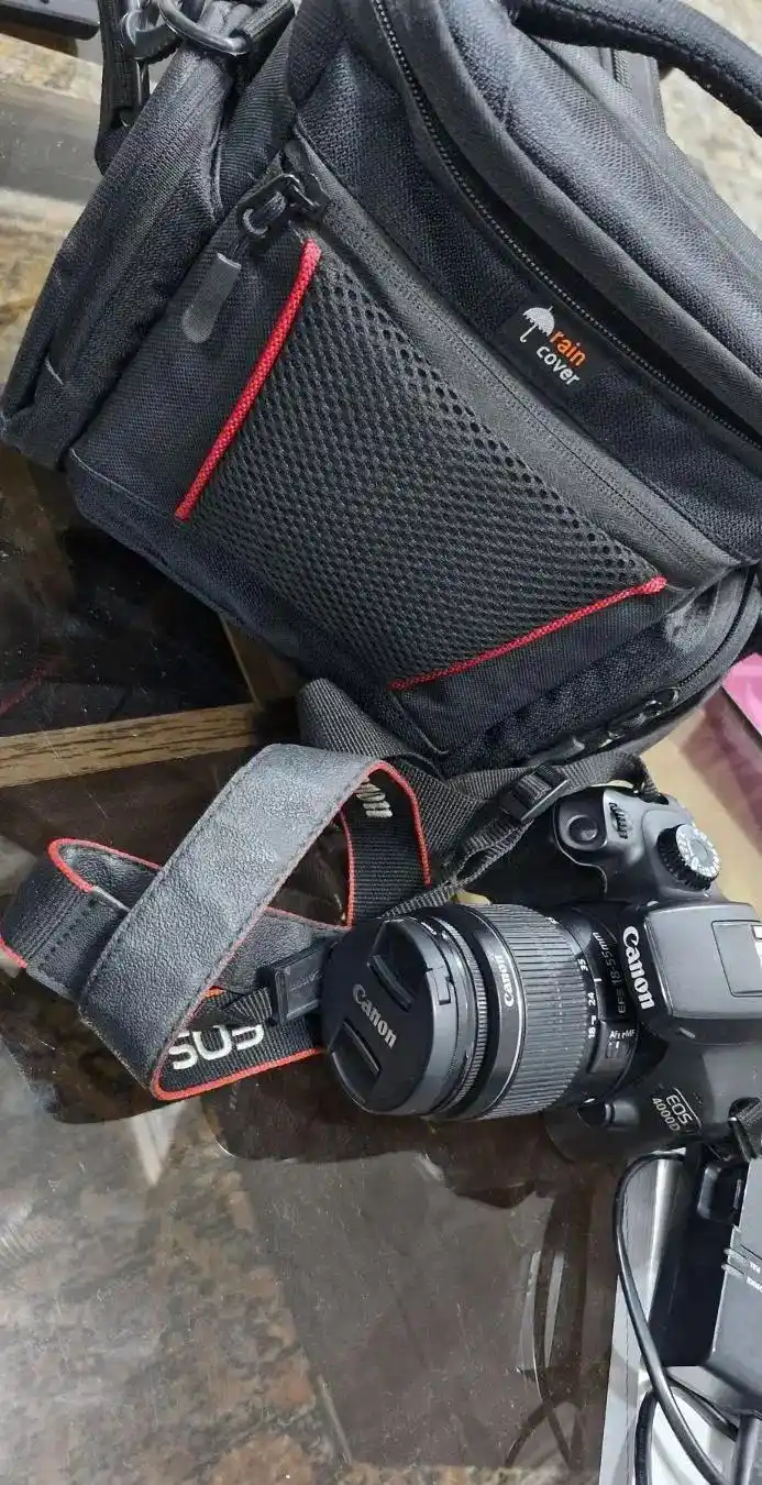 دوربین کنون 4000d دست دو