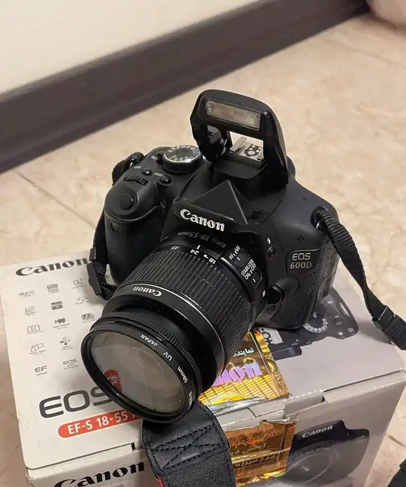 دوربین کنون eos 600D در حد نو دست دو