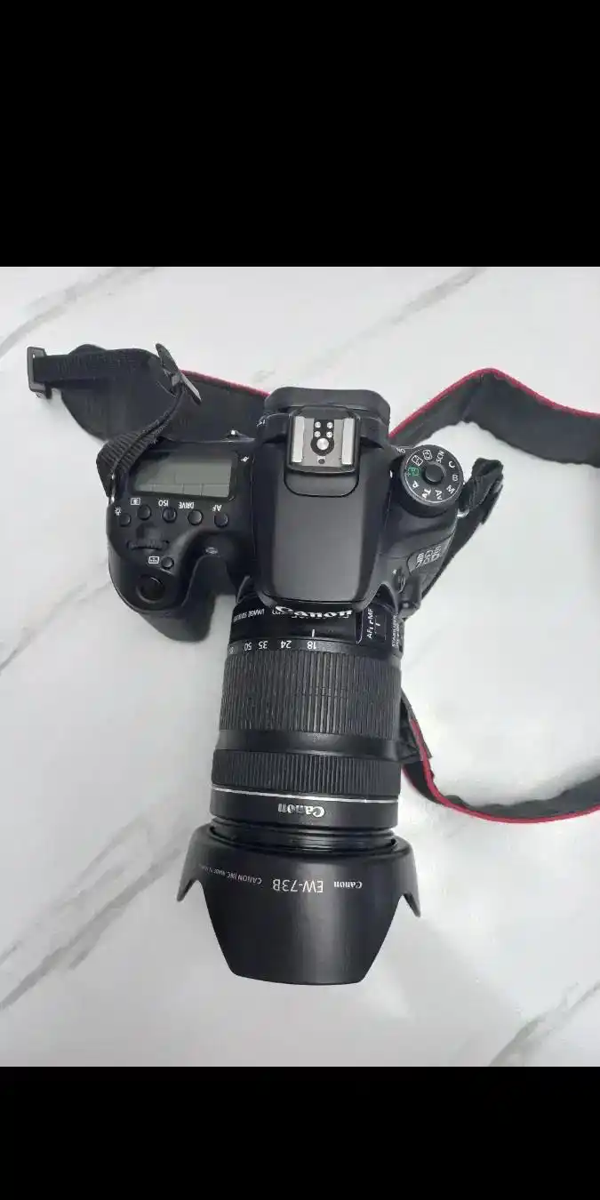 دوربین70D کنون دست دو