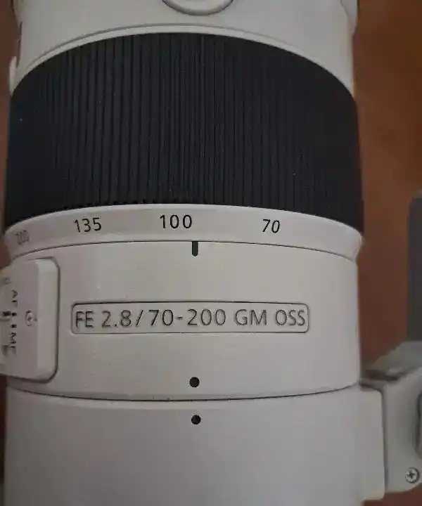 لنز ۷۰ ۲۰۰ سونی جی مستر بسیار کم کار تمیز دست دو