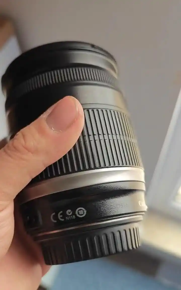 لنز EFS18-200 کنون لرزشگیردار دست دو