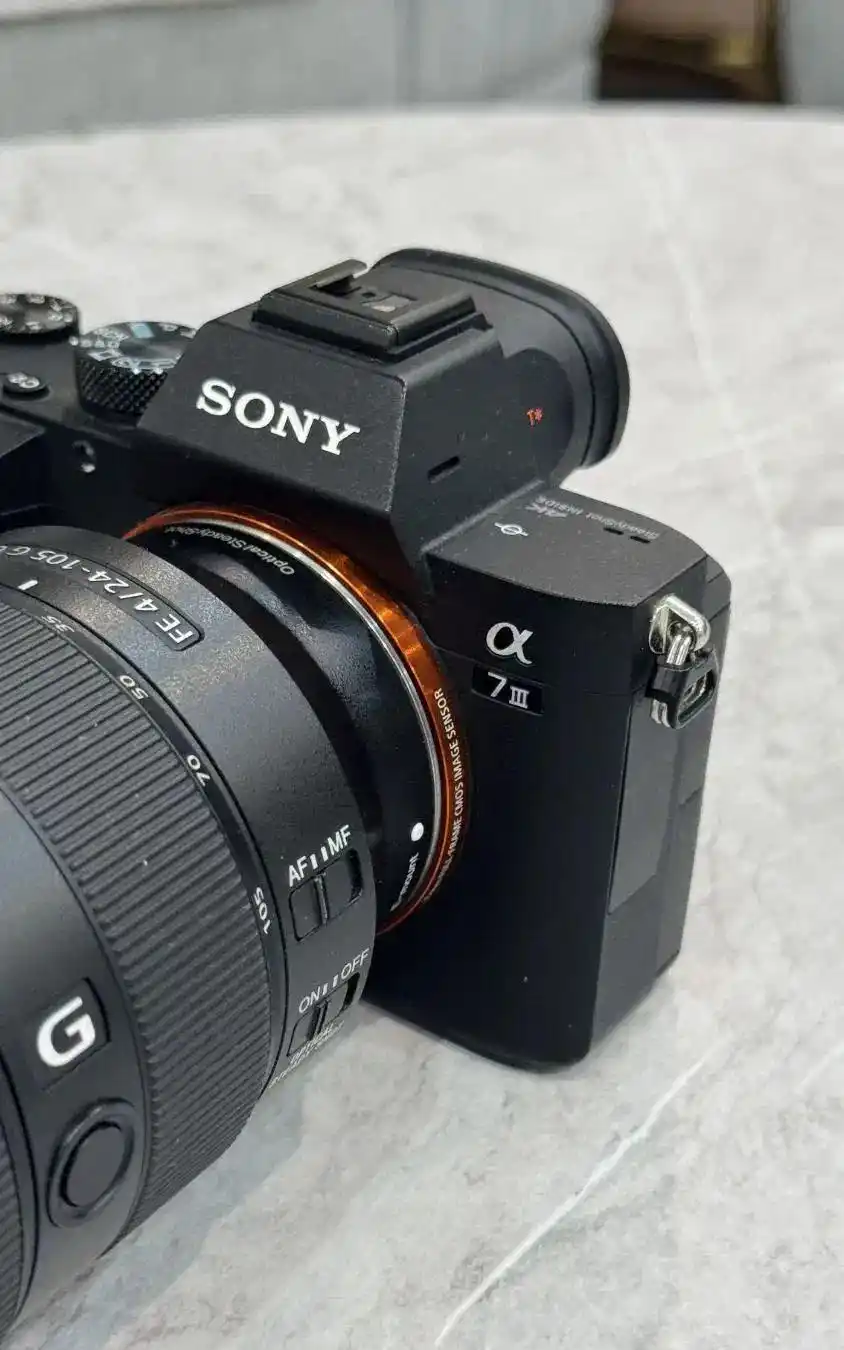 دوربین سونی a7 III + لنز سونی 105-24 دست دو