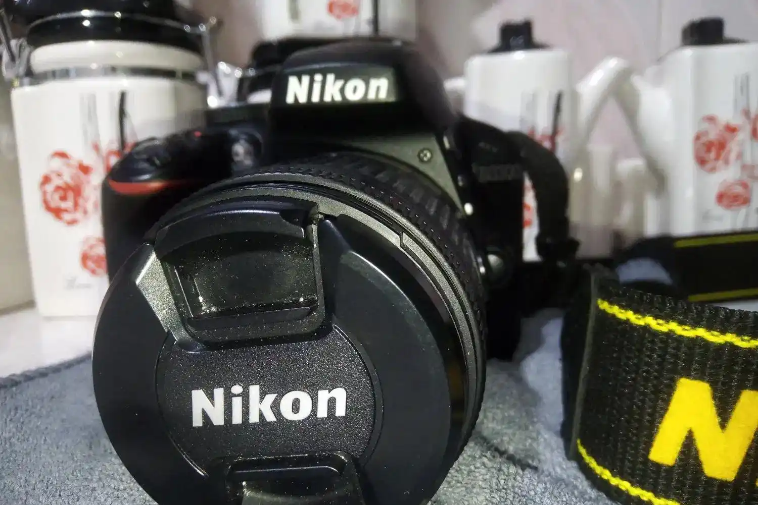 دوربین عکاسی وفیلم برداری نیکون دست دو