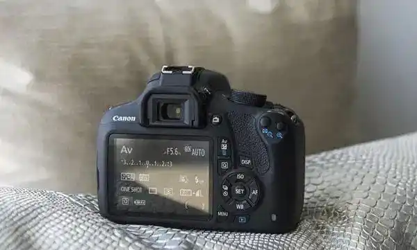 دوربین عکاسی canon 1200d دست دو