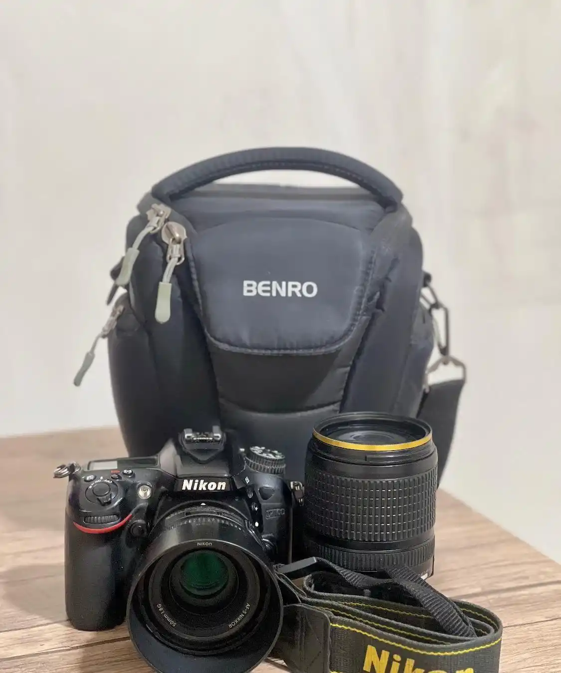 دوربین nikon7100D دست دو