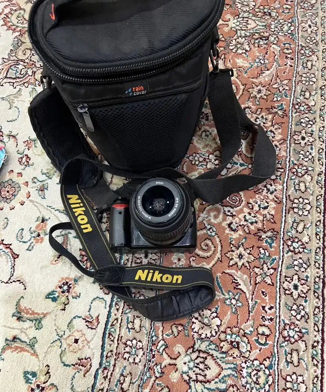 دوربین عکاسی نیکون دست دو