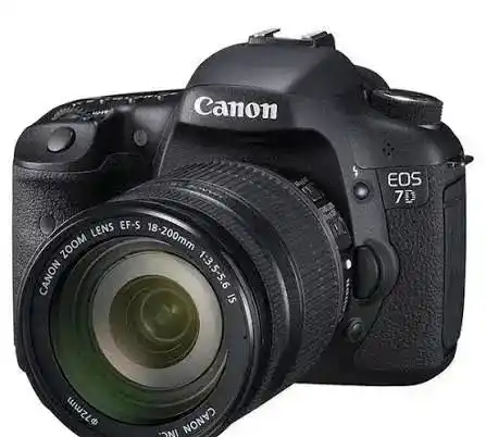 دوربین حرفه ای کنون دست دو