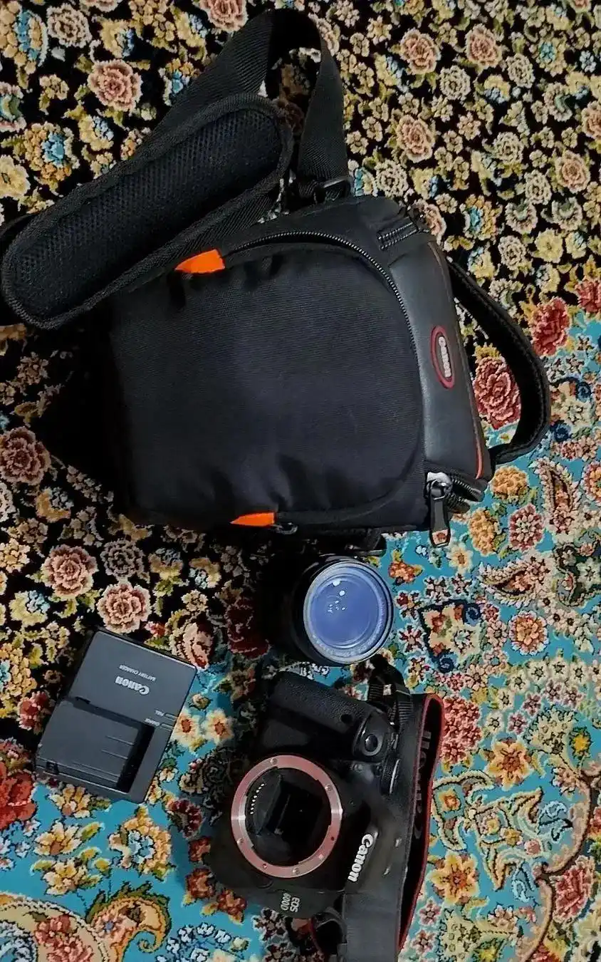 دروبین 600d کنون دست دو