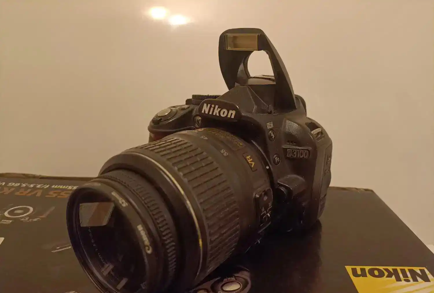 دوربین عکاسی نیکون nikon D3100 دست دو
