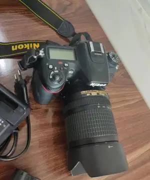 نیکون d7100 لنز ۵۰ دست دوم