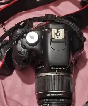 دوربین عکاسی کانن EOS 550 D دست دوم